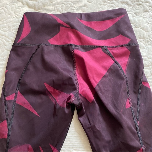 Lululemon crop pants - Picture 3 of 5